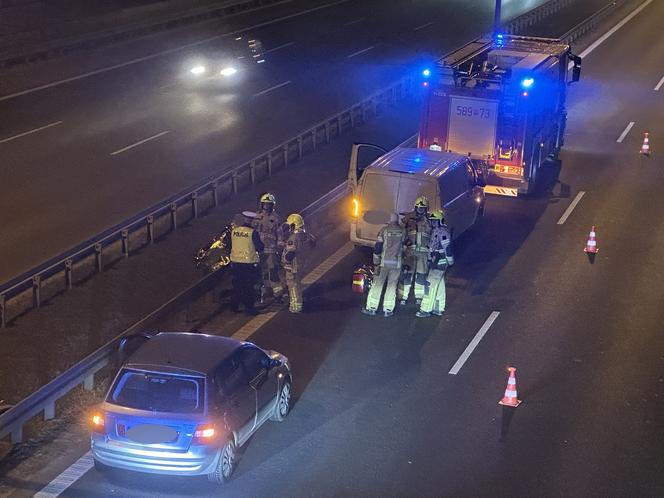 Ukradli wielkie pieniądze i zwiali fiatem. Sensacyjny pościg za sprawcami, trwa obława