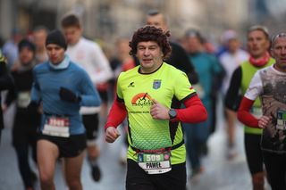 Krakowski Bieg Sylwestrowy 2024. Przebrania, sportowa rywalizacja i wspólne pomaganie 