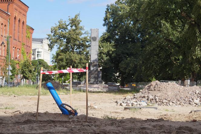 Trwa rewitalizacja pl. Wolności w Bydgoszczy. Zaglądamy na plac budowy! 