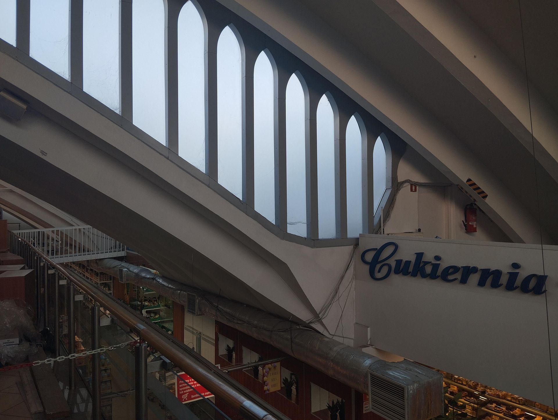 Hala Kopińska w Warszawie - wnętrze