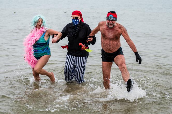 Morsowanie w Jelitkowie w Nowy Rok. Ta tradycja sięga blisko 50 lat! 