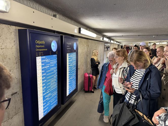 Paraliż na kolei po wypadku w Wesołej