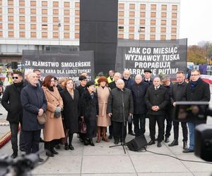 Wystąpienie Kaczyńskiego pod pomnikiem Smoleńskim zakłócone!