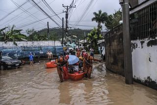 Tajfun nad Filipinami. Nie żyje co najmniej 26 osób