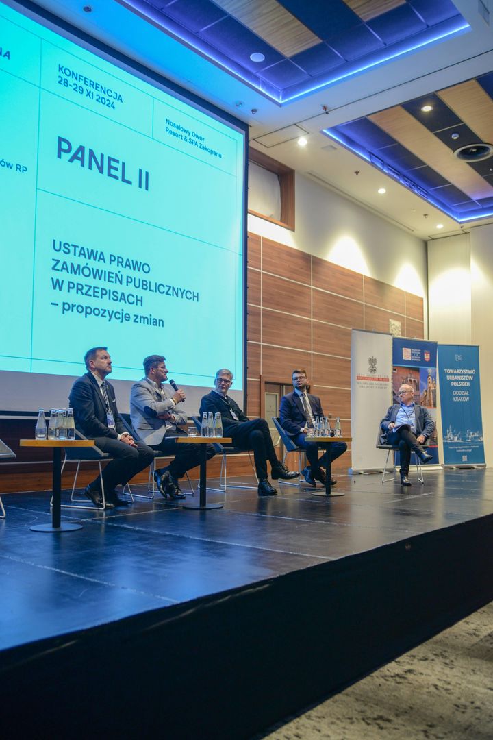 Panel II 