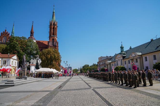 Obchody Święta Wojska Polskiego w Białymstoku. Zobacz jak mieszkańcy uczcili 15 sierpnia [ZDJĘCIA]