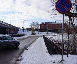 Atak zimy w Olsztynie. Leży aż 15 cm śniegu [ZDJĘCIA]