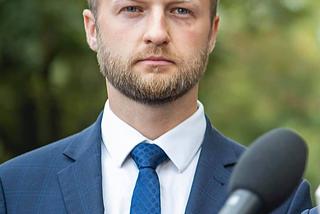 Paweł Szramka odwołany z ważnej funkcji. “Decyzji nie uzasadniono”