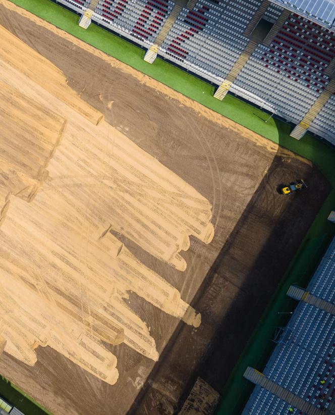 Stadion ŁKS-u będzie niczym Narodowy! Trwa wymiana murawy