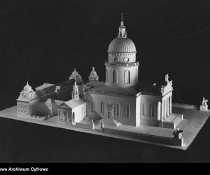 To największa archikatedra w Polsce. Była symbolem buntu wobec władz komunistycznych