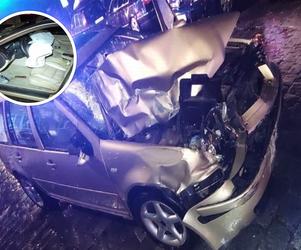 Pijany kierowca staranował i uszkodził pięć samochodów