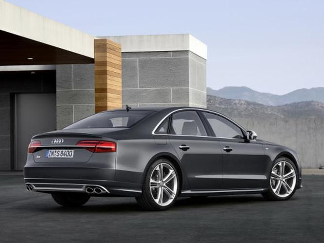 Audi S8 D4