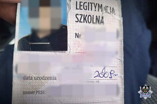 Matiz staranował dwa samochody. Za kierownicą siedział 13-latek! 