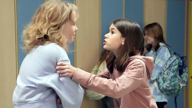 Barwy szczęścia odc. 3027. Emilka (Jessica Frankiewicz), Alina (Iga Czechowicz)