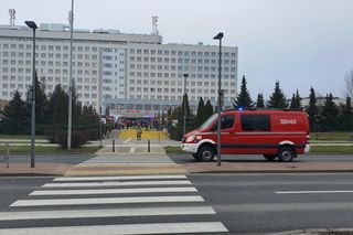 Akcja służb w Narodowym Instytucie Onkologii w Warszawie. Mamy zdjęcia