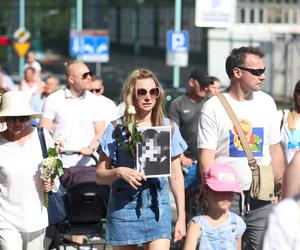 Pan Artur płakał w tracie białego marszu w Częstochowie. Kamilek śni mi się po nocach