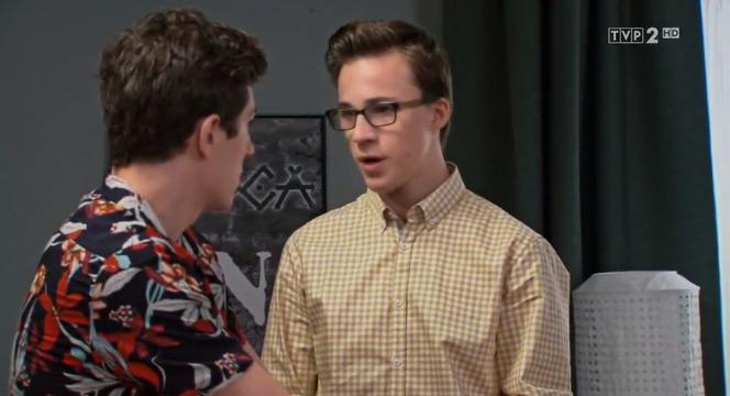 Barwy szczęścia, odcinek 1936. Kajtek (Jakub Dmochowski), Justin (Jasper Sołtysiewicz)