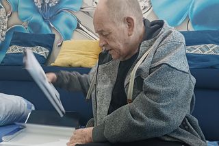 Mały Emil z tatą Mikołajem