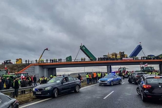 Protest rolników na Pomorzu. Całodobowa blokada S7. Do kiedy potrwa?