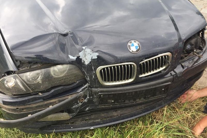 Naćpany 22-latek rozwalił BMW na latarni