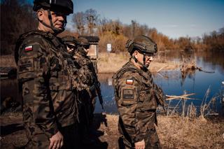 Święta wielkanocne u lubelskich terytorialsów. Na służbie symbolicznie podzielili się jajeczkiem