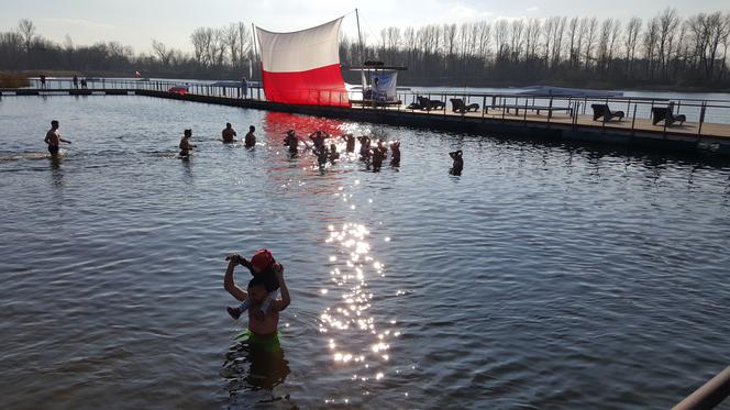 W Sosnowcu morsy świętowały 100-lecie niepodległości