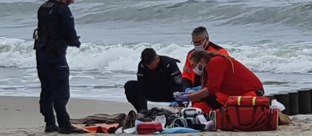 Policjanci uratowali nieprzytomnego mężczyznę