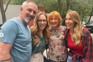 M jak miłość na planie nowy sezon. Adam Werner (Jacek Kopczyński), Sylwia (Hanna Turnau), Ola (Ewa Kolasińska), Magdalena Waligórska (Viola)