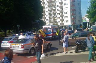 Wypadek na pl. Grunwaldzkim. Motocyklista zderzył się z osobówką [ZDJĘCIA]