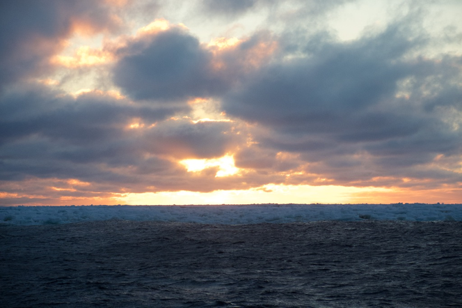 Katharsis II - Pak lodowy i zachód słońca na Morzu Weddella