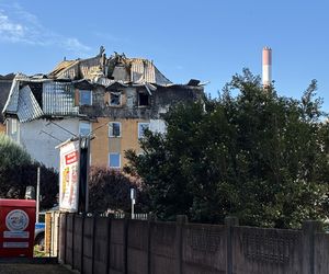 Pożar w Ząbkach. Zdjęcia bloku dzień po tragedii