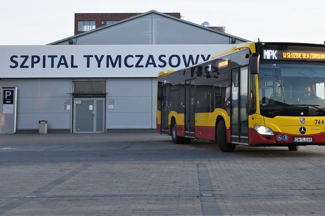 Specjalne autobusy MPK dowiozą medyków do szpitala tymczasowego we Wrocławiu