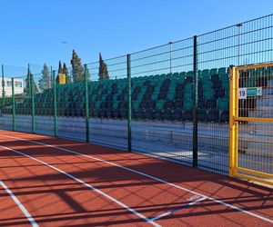 Stadion w Starachowicach gotowy. Kiedy na murawę wybiegną piłkarze?