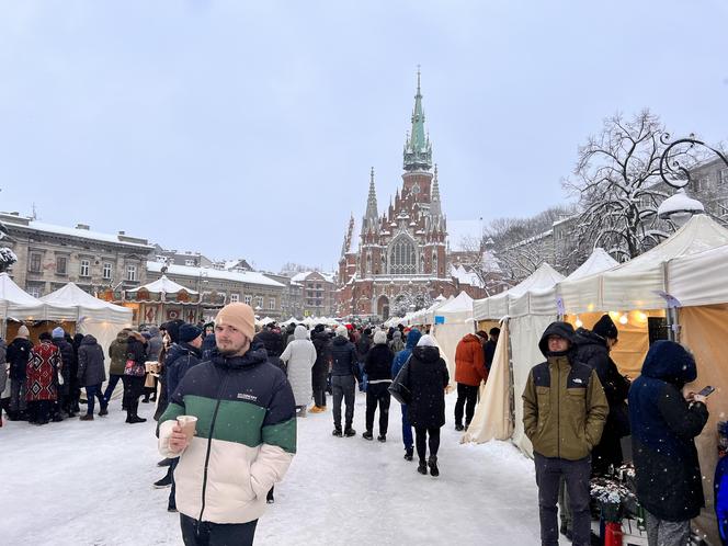 Świąteczne Targi Rzeczy Wyjątkowych 2023 na Rynku Podgórskim. Tłumy dopisały 