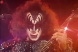 Gene Simmons opowiedział, jakie wrażenie zrobił na nim Angus Young