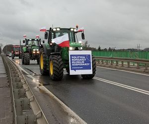 Rolnicy blokują most na wiśle w Annopolu. To sprzeciw wobec unijnej polityce