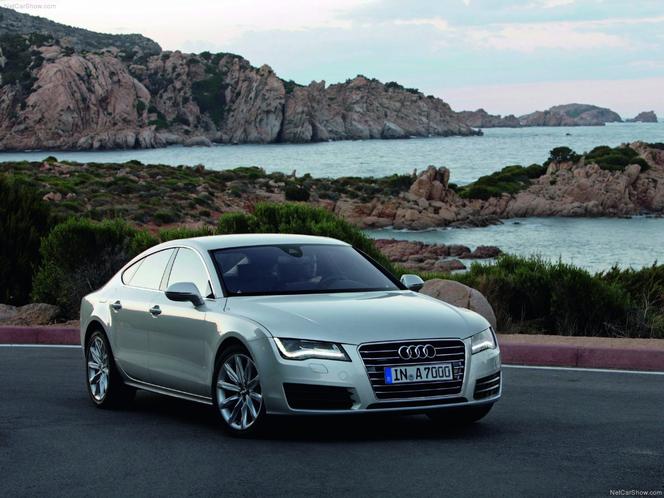 Audi A7 hatchback, model 2011