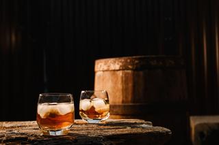 Szkocka whisky a bourbon: czym się różnią?