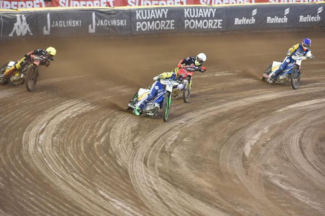 PRES Grupa Deweloperska Toruń - Betard Sparta Wrocław. Zdjęcia kibiców i zawodników z półfinału PGE Ekstraligi na Motoarenie