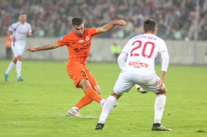 Górnik Zabrze zmierzył się z Zagłębiem Lubin. Kibice rozgrzewali piłkarzy z trybun