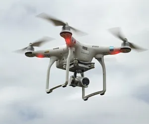 Drony antysmogowe krążą nad miastem 