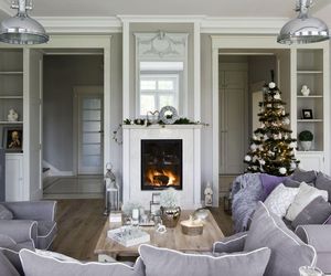 Świąteczne choinki w bieli