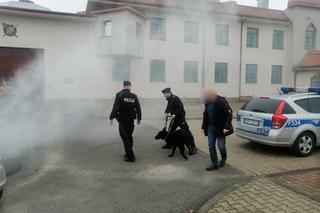 Dużo dymu i pełna mobilizacja. Spektakularna akcja w piotrkowskim areszcie śledczym