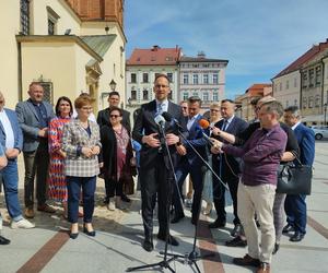 Konferencja Jakuba Kwaśnego, kandydata Koalicji Obywatelskiej na prezydenta Tarnowa