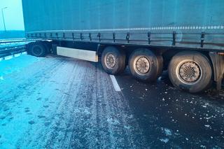 Wypadek na trasie S1. TIR zablokował przejazd