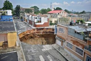 Wielka dziura w Gwatemali