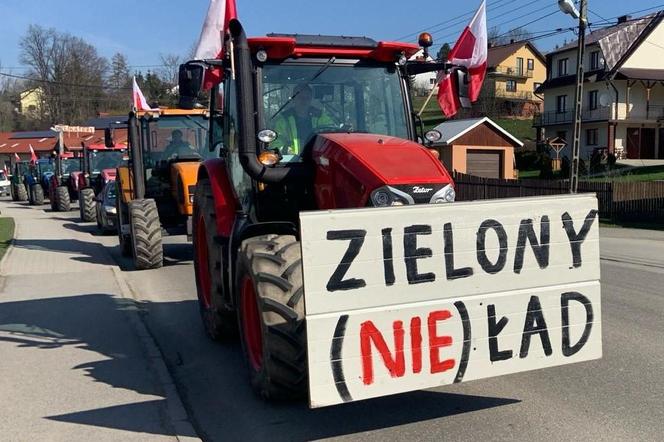 Rolnicy znowu blokowali drogi.   Także w regionie sądeckim