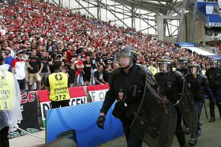 Zadyma kibiców na Euro 2016 podczas meczu Węgier z Islandią