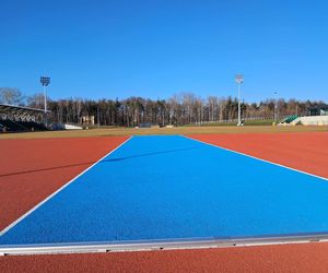 Stadion w Starachowicach gotowy. Kiedy na murawę wybiegną piłkarze?