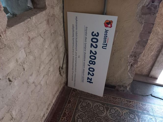 Zabytkowa kamienica przy Królowej Jadwigi w Lesznie odzyska dawny blask